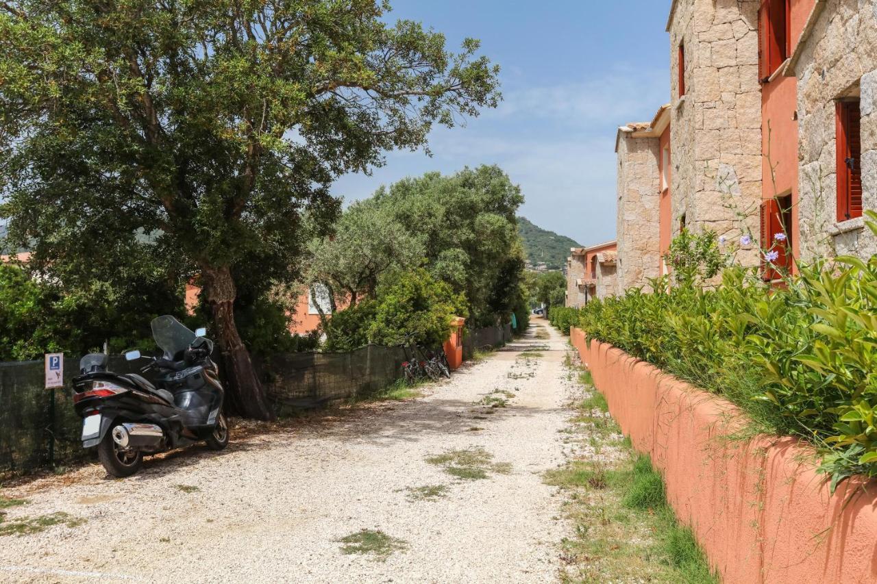 La Casa Di Debora Vila San Teodoro  Exterior foto